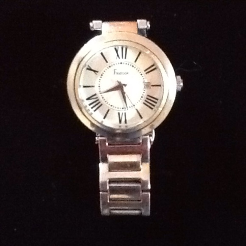 🌟FREELOOK🌟Silver Watch🌟