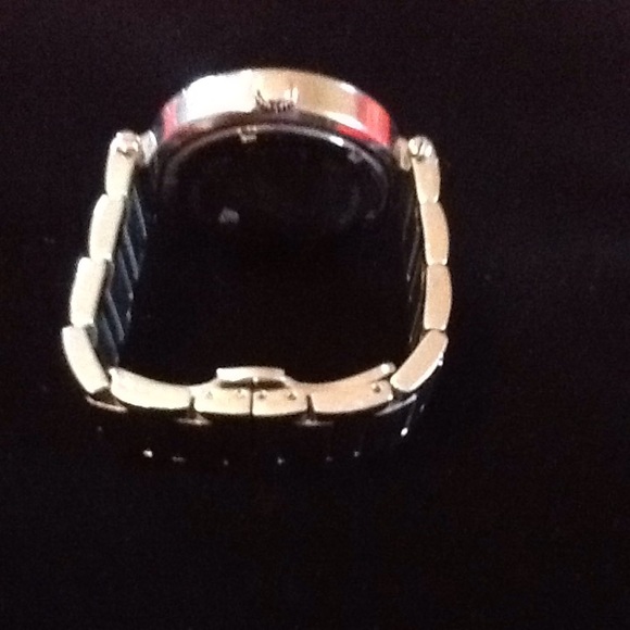 🌟FREELOOK🌟Silver Watch🌟 - Picture 2 of 5