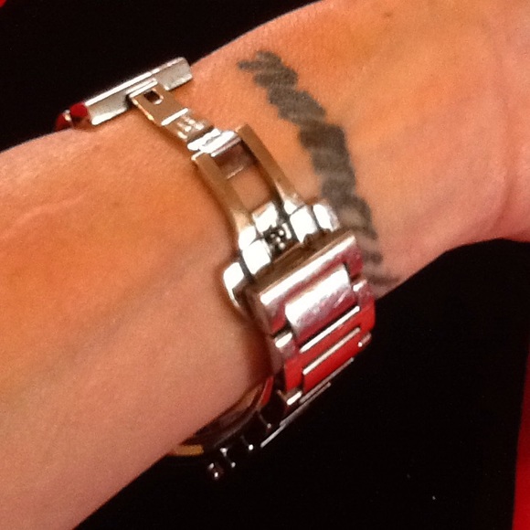 🌟FREELOOK🌟Silver Watch🌟 - Picture 4 of 5