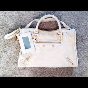 Sold Balenciaga Giant City Gold Like cream white