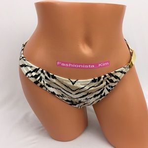 🆕😍 Victoria's Secret animal print swim bottom