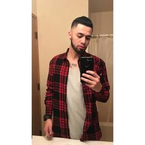 Meet your Posher, Luis