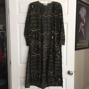 Gorgeous black kimono with gold stitching