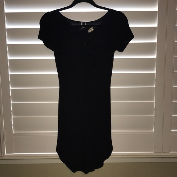 Dress - Picture 1 of 3