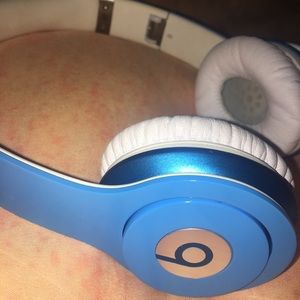 Light Blue Beats Solo HD