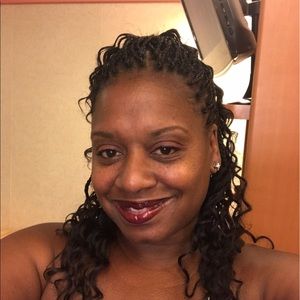 Meet your Posher, Latasha