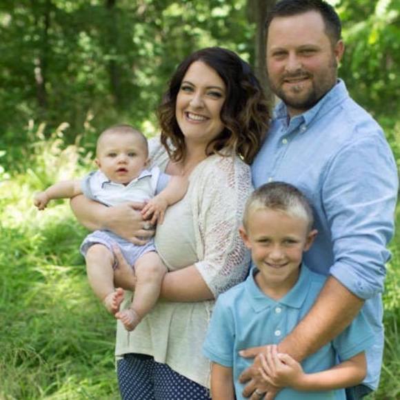 Meet your Posher, Alisha - Picture 1 of 1