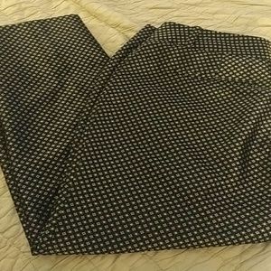 Anne Taylor patterned cropped pants