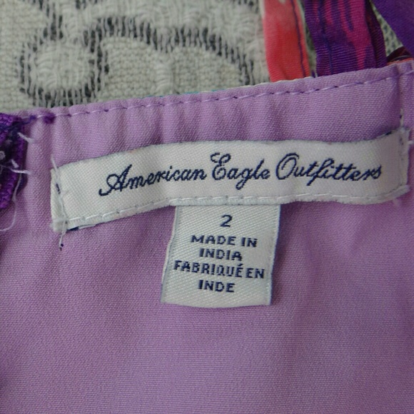 AMERICAN EAGLE - Two Pockets & Tilted Squares! <3 - Picture 4 of 6