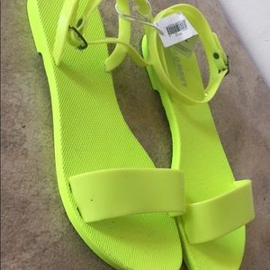 lime green flip flops old navy