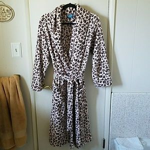 Cheetah print bathrobe juniors size medium