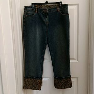 Cropped Denim Levi pants/with leopard trim nev