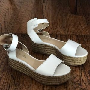 Vía Spiga Nemy Platform Sandals