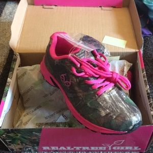 New! Real tree shoes