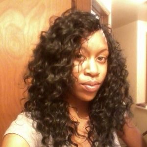 Meet your Posher, Quantina