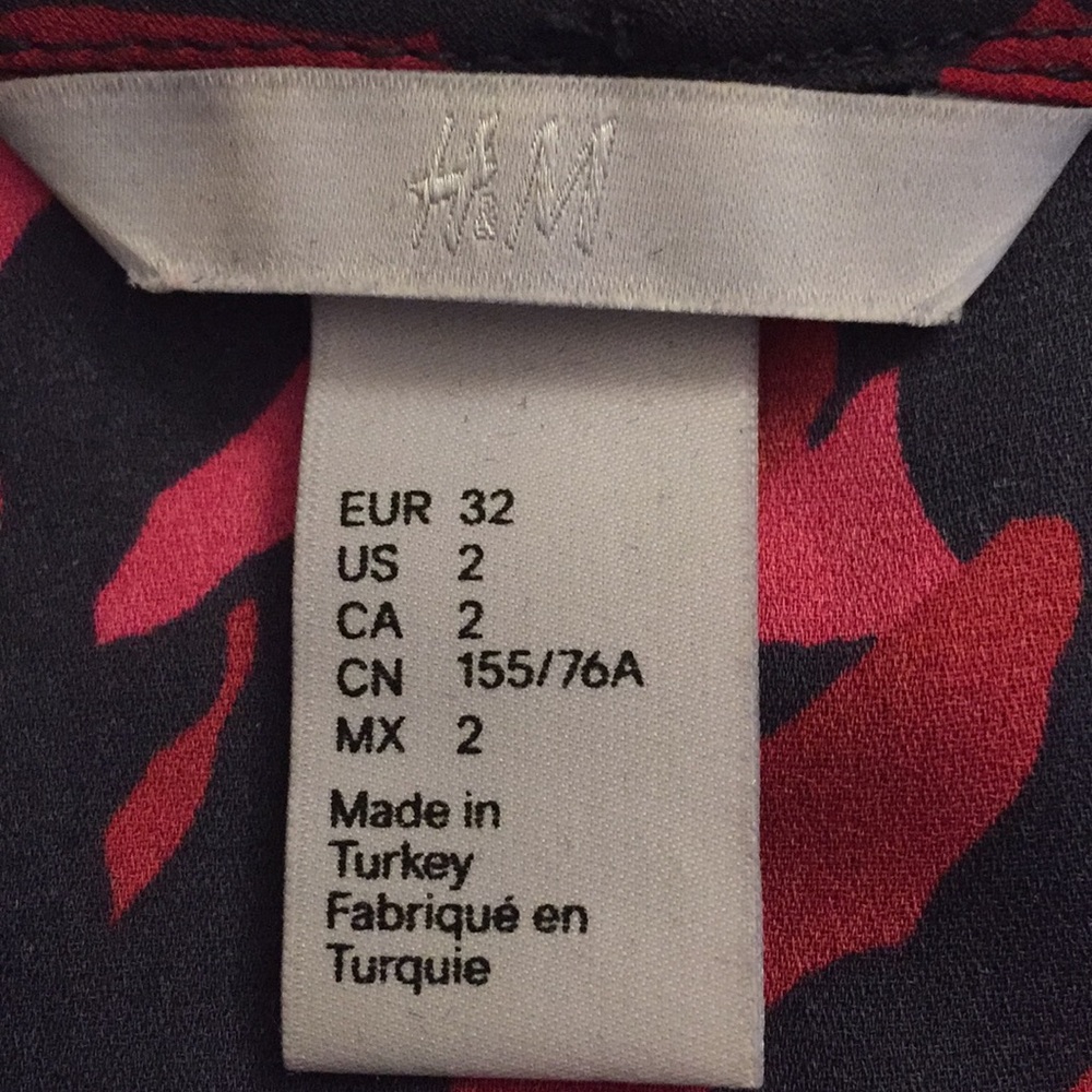 H&M Tank - Picture 4 of 5