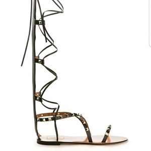❌SOLD❌Valentino Rockstud Leather Gladiator Sandals