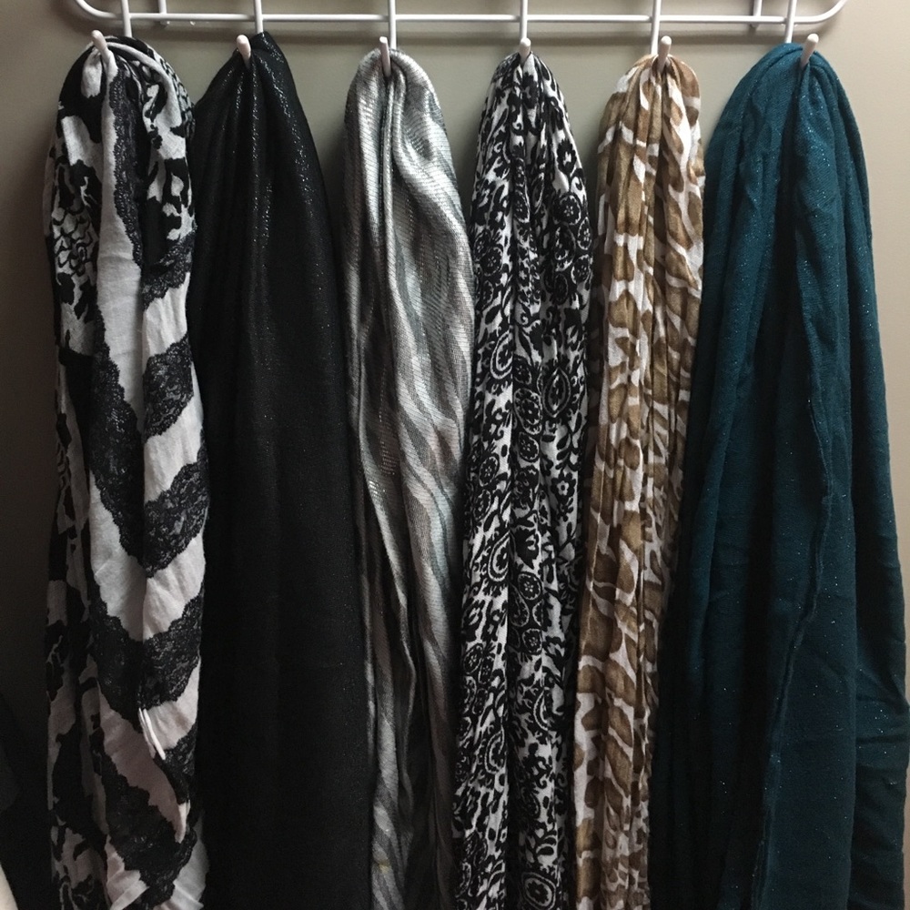 Scarfs! 2/$15 or 3/$20