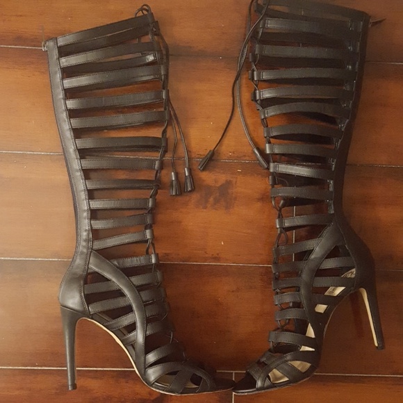 ‼️SOLD‼️Vince Camuto Gladiator Heels - Picture 4 of 4