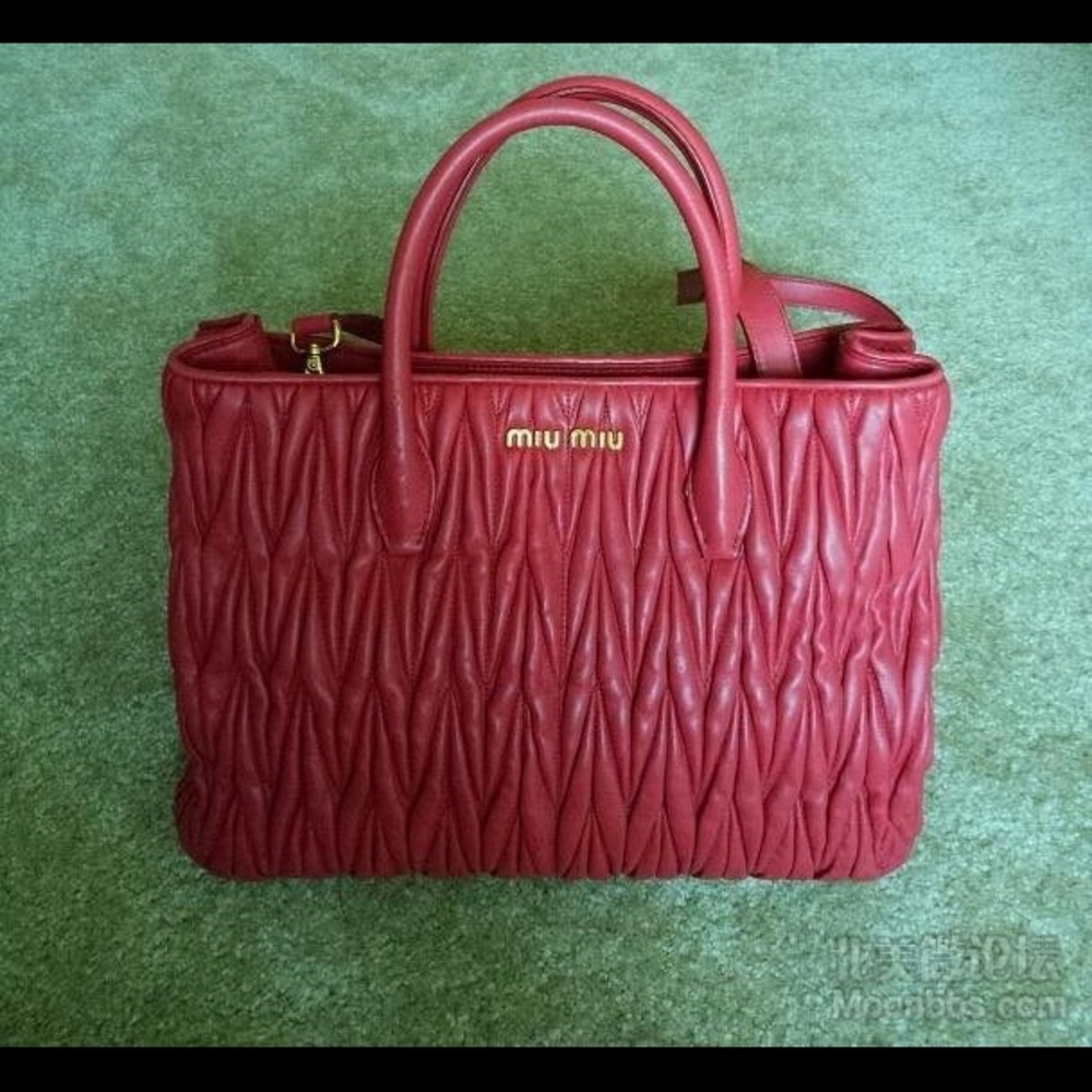 Miumiu Red Shoulder Bag