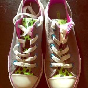 Girls Converse
