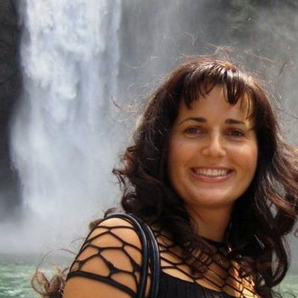 Meet your Posher, Nadia