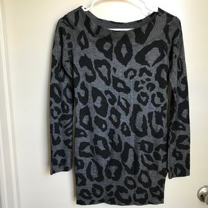 Snow leopard Forever 21 long sleeve shirt