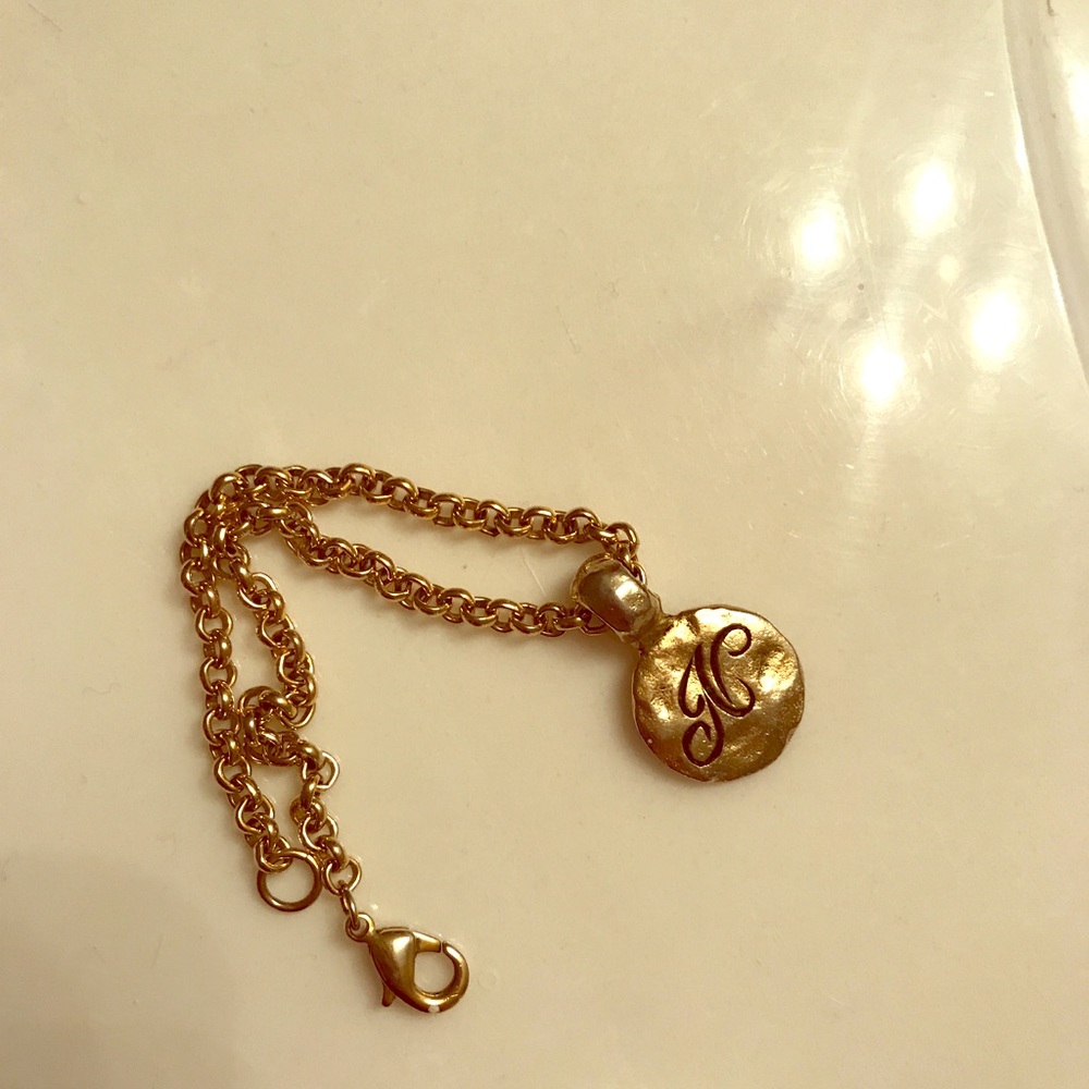 Gold plated "N" initial bracelet