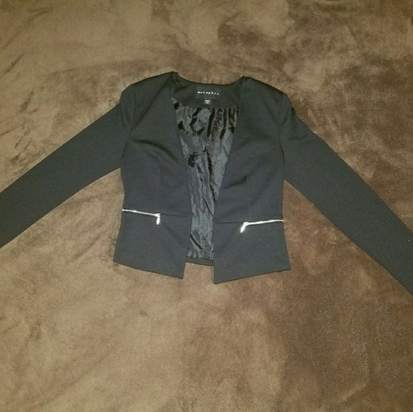 🍁Collarless Cropped Blazer w/ Zipper Detail - Picture 2 of 8