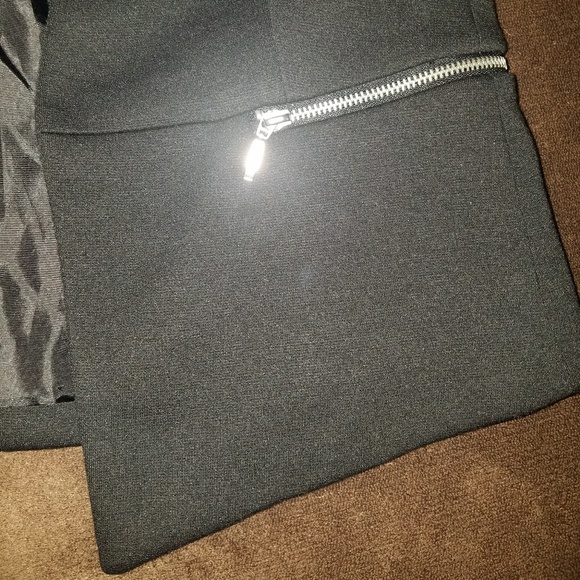 🍁Collarless Cropped Blazer w/ Zipper Detail - Picture 5 of 8