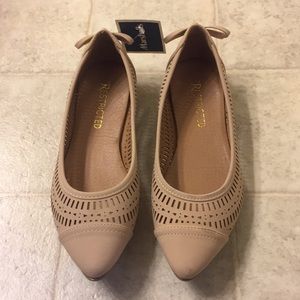 NEW Nude / Beige Flats with Cutouts