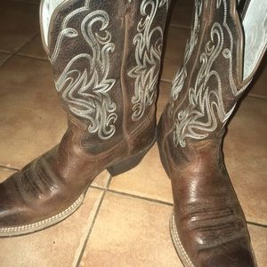 Ariat brown cowgirl boots