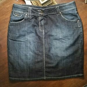 ELITE JEANS Denim Mini Skirt - 17/18