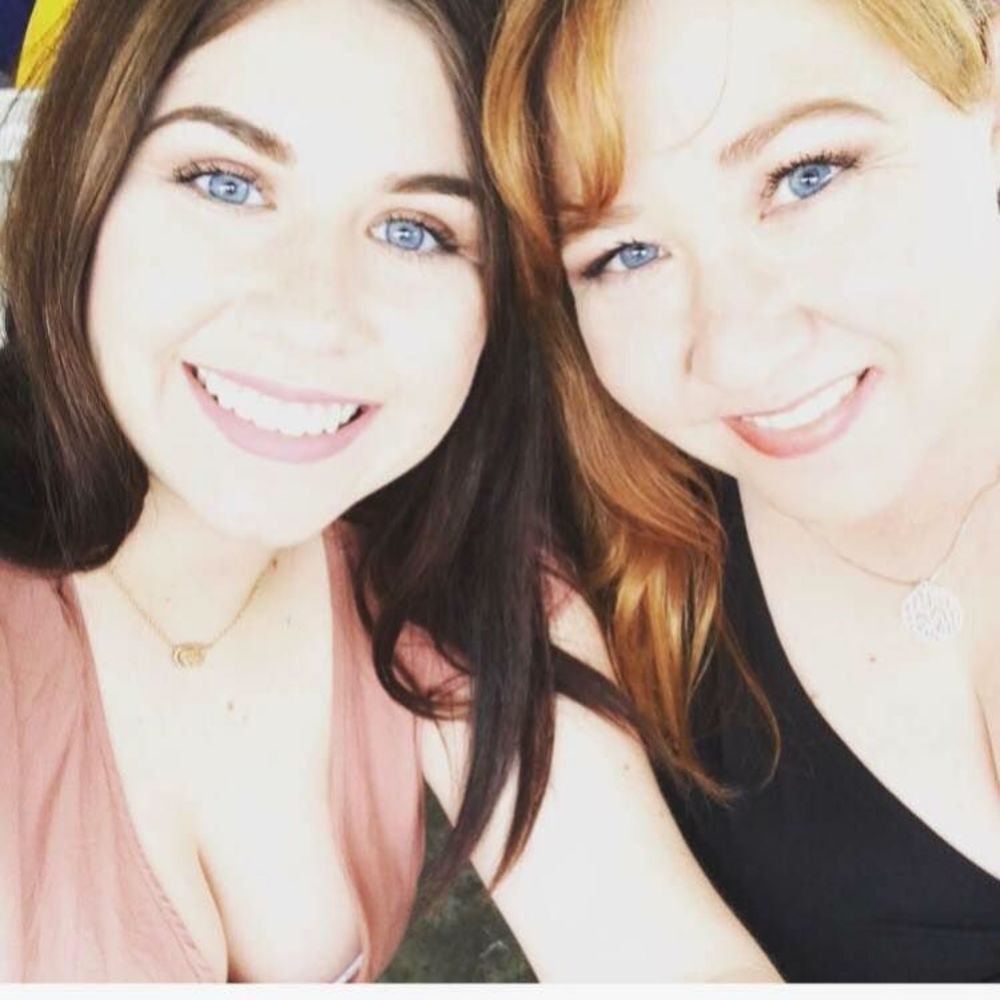 Meet your Posher, Lacey