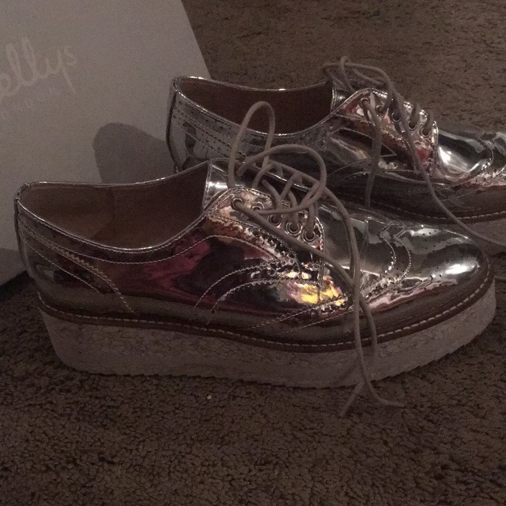 Metallic silver mirror platform oxfords