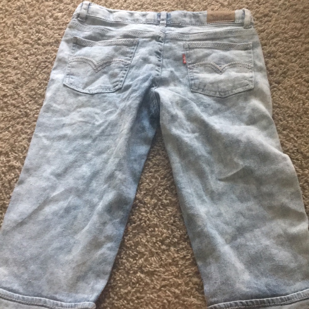 Levi's capris