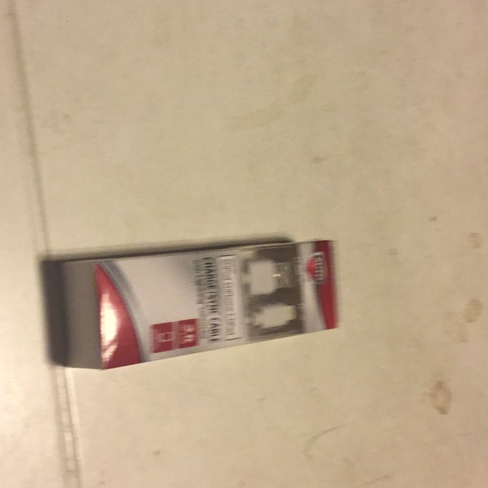 Charge / sync cable. 3ft.