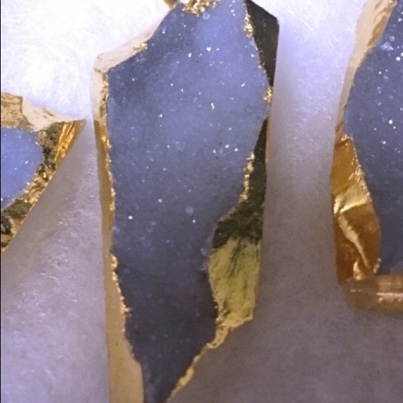 Stunning 18k Gold Druzy Necklace - Picture 3 of 4