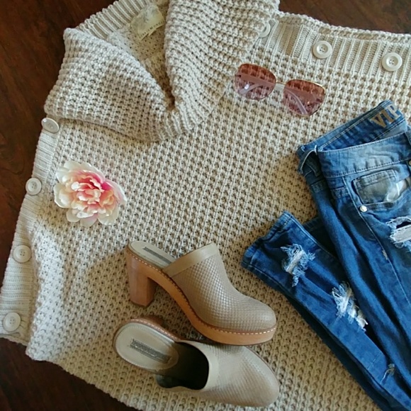 Debbie Morgan Sweaters - ❤Sweater (poncho)