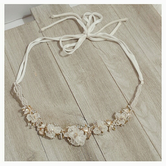 Jewelry - Gorgeous Bridal Boutique Headpiece
