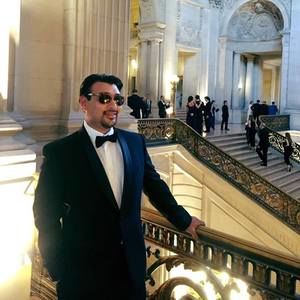 Meet your Posher, Simon