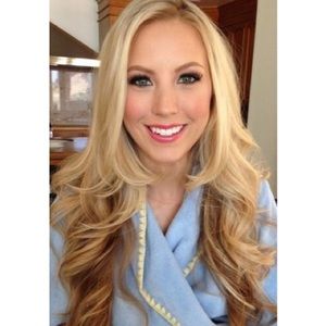 100% HUMAN HAIR EXTENSIONS