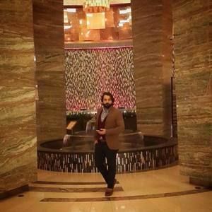 Meet your Posher, Nizar