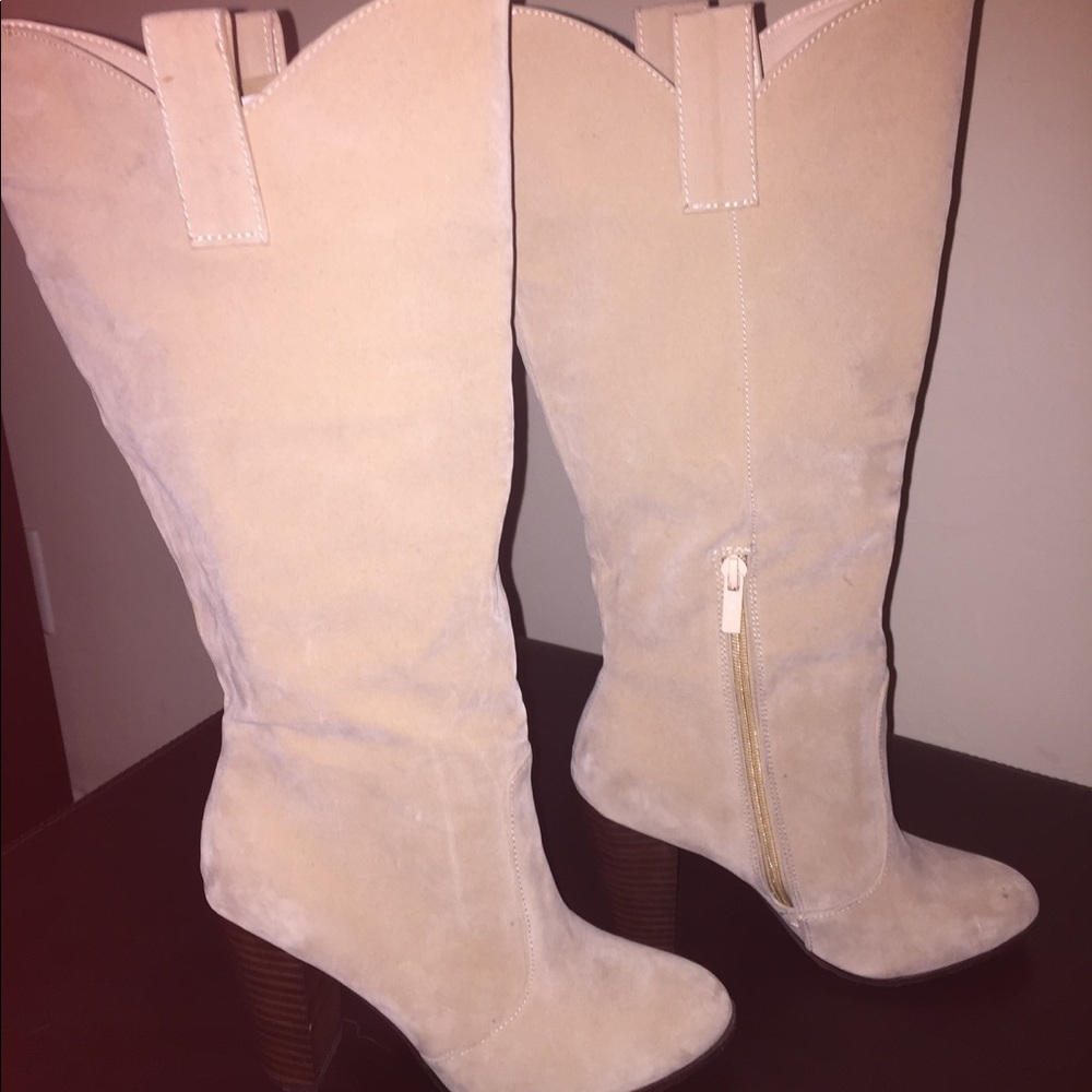 Dollhouse Aspen white boots