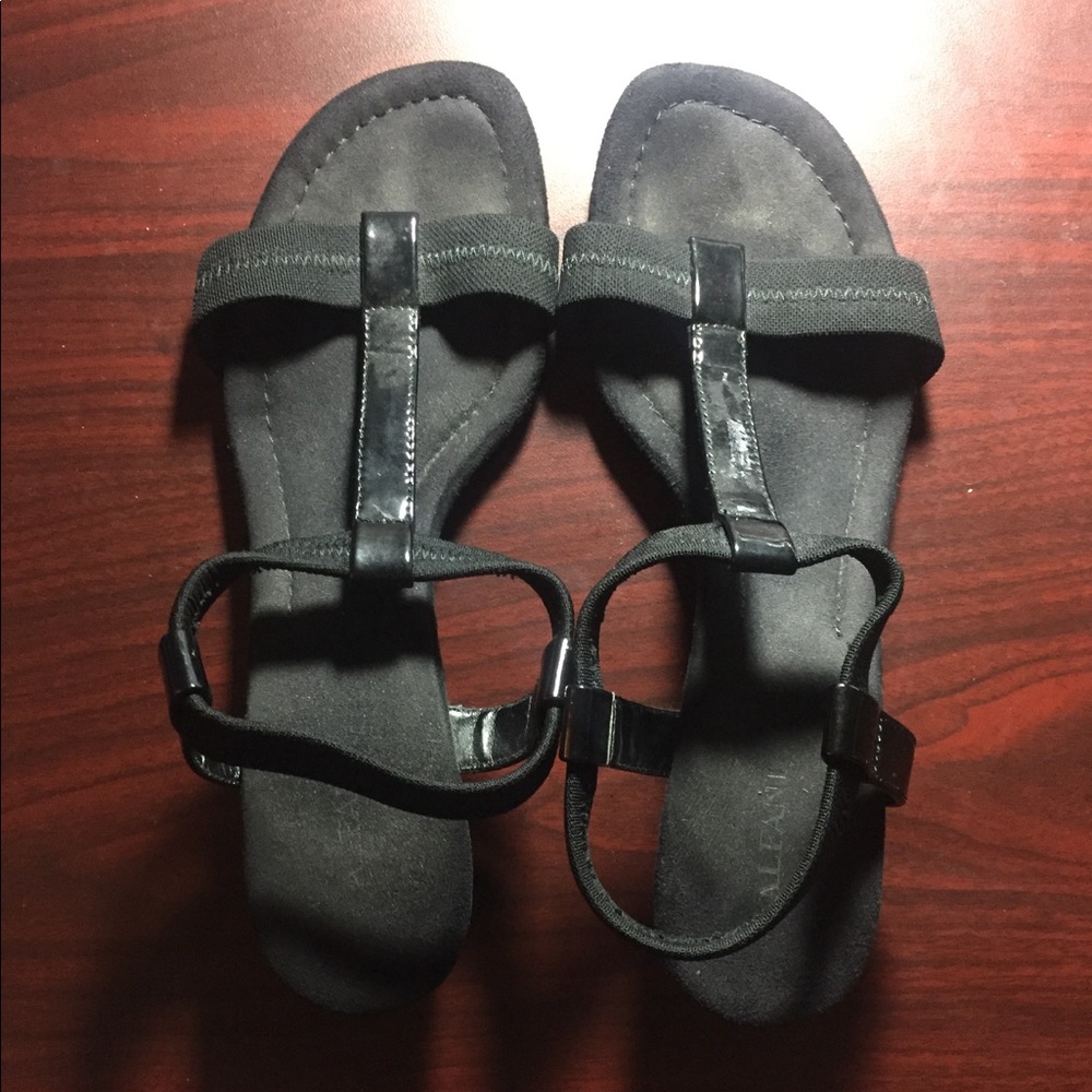 Alfani low heel open toed shoes