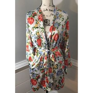 Victoria's Secret Floral Vintage White Silky Robe