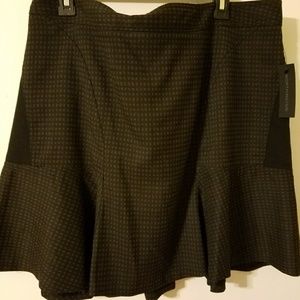 ⭐NWT- Worthington Skirt