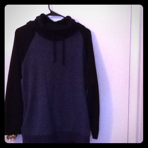 ⛄️Navy Cowl Neck Hoodie⛄️ - Picture 1 of 3