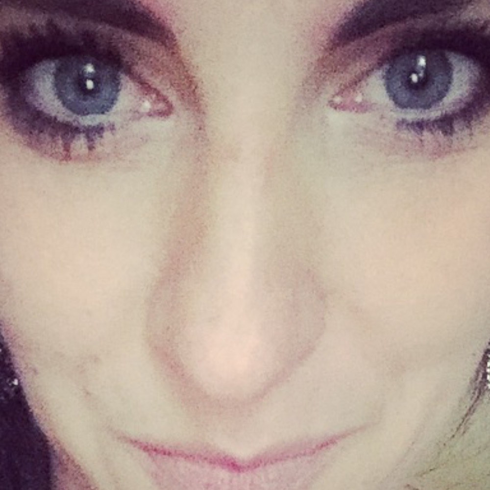 Meet your Posher, Lisa