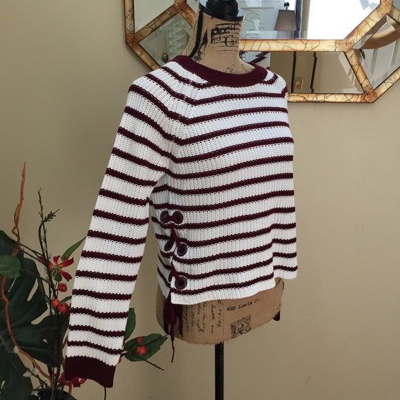 boutique Sweaters - 🌹Stunning side tie on trend BOHO crop sweater NWT